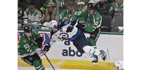 Neljä tuttua joukkuetta NHL:n välieriin